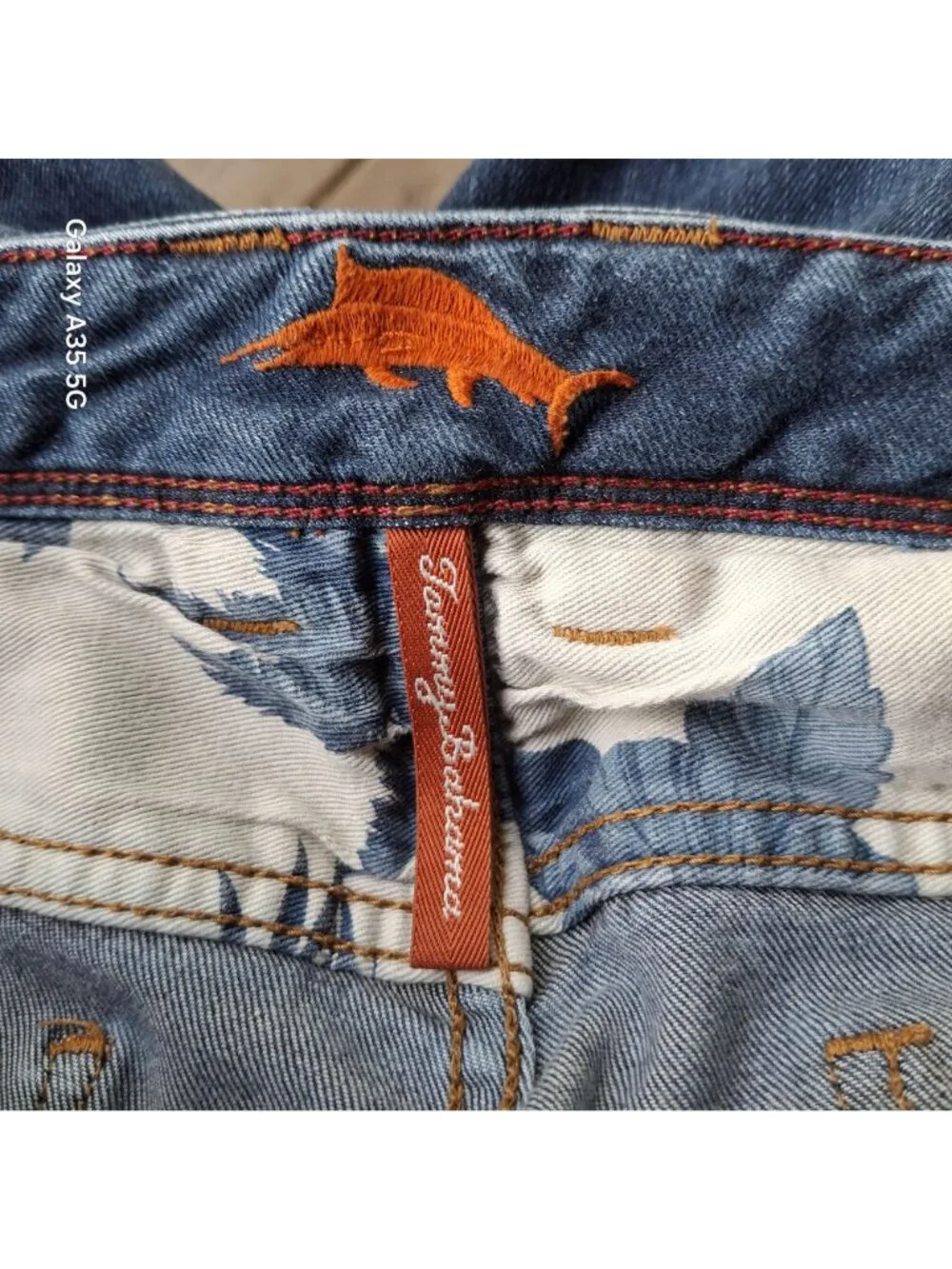 Tommy Bahama crafted professional